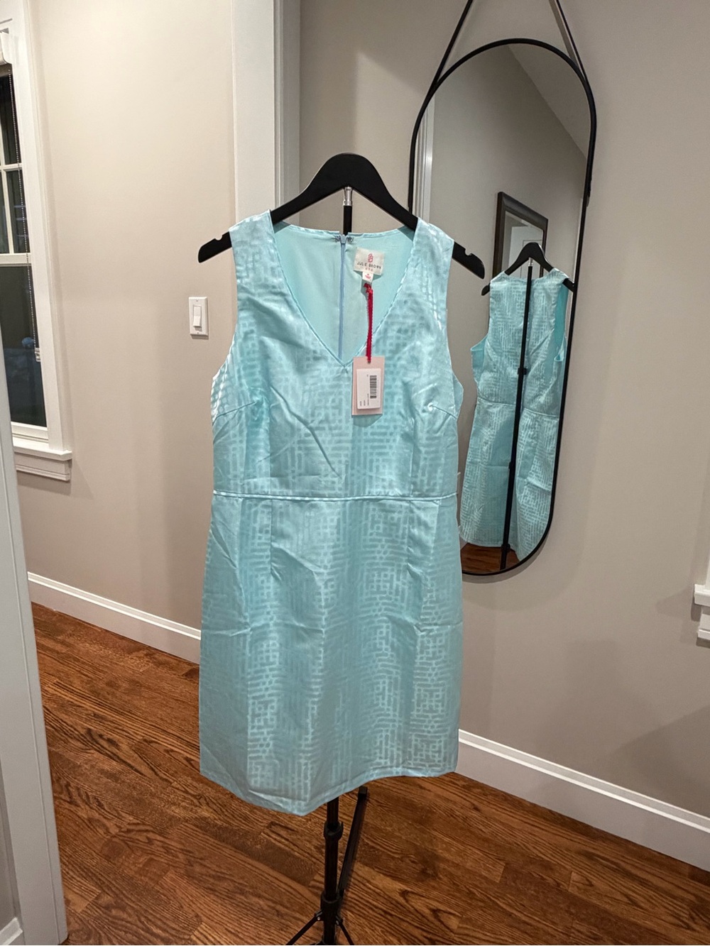 JB by Julie Brown Light Aqua V-Neck Textured Sheath Dress